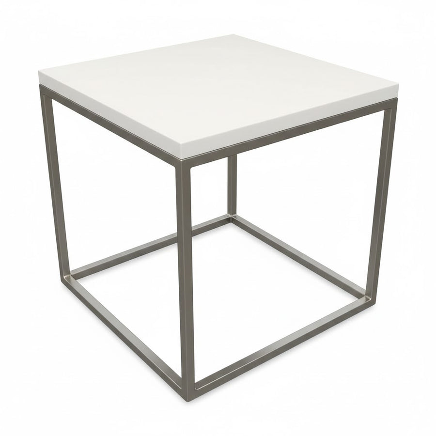 Mesa auxiliar Cubo con tablero lacado